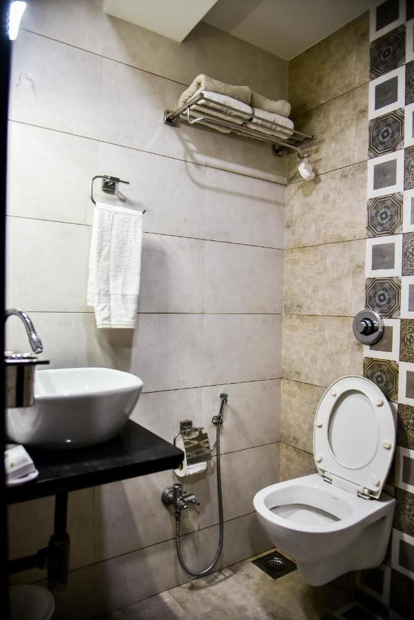 Hotel Tulsi Residency Bhuj Extérieur photo