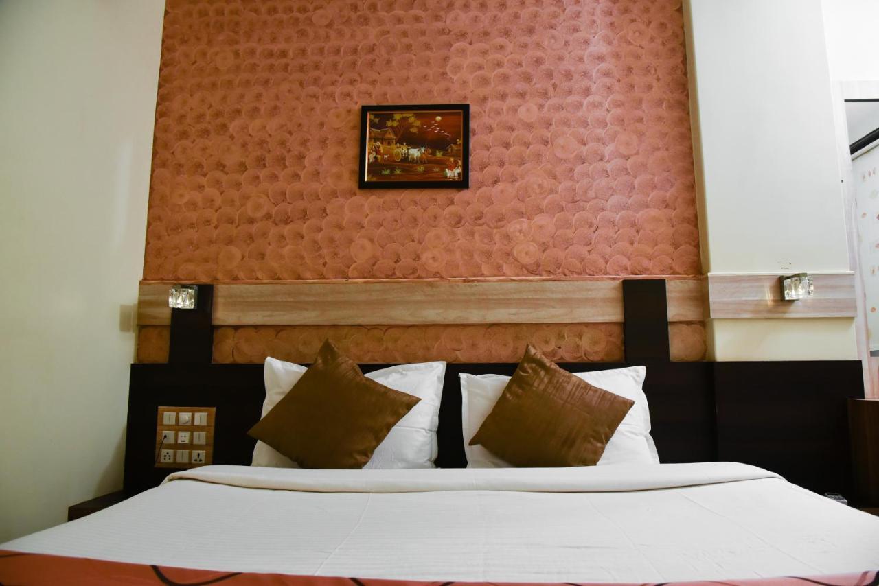Hotel Tulsi Residency Bhuj Extérieur photo